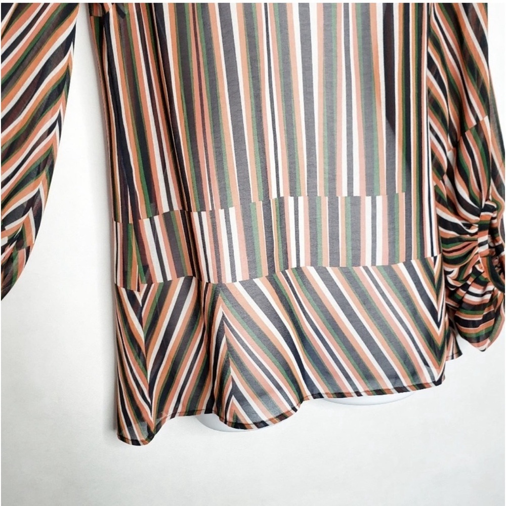 Cabi The Ultimate Top Size XS•EUC - Picture 8 of 12